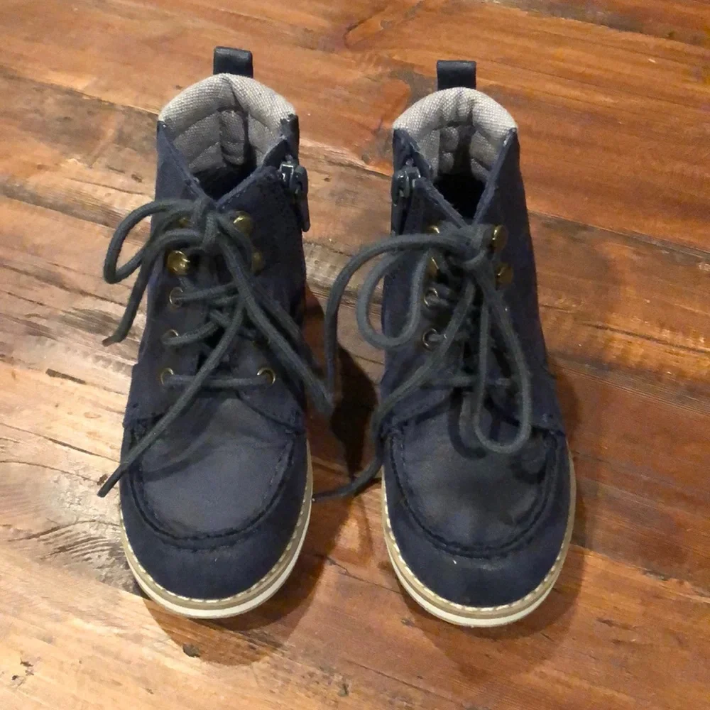 BabyGap Lace up high top boots